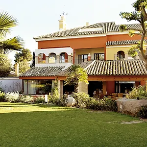 https://apartamentos-los-jandalos-vistahermosa-el-puerto-de.es-andalucia.com